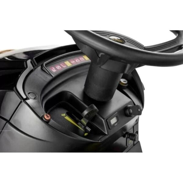 Alpina AT8 122 HWA Çim Biçme Traktörü