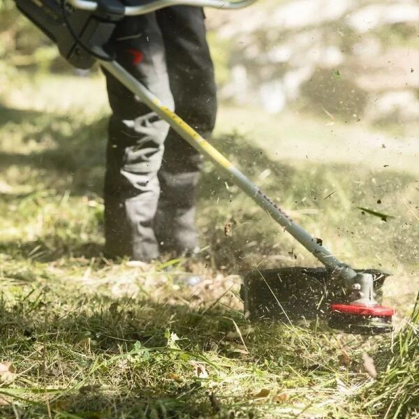 Honda UMK 450E-UEET 2 Hp Benzinli Yan Tırpan