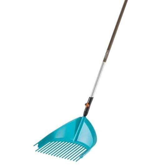 Gardena 3120-20 Kürek Çim ve Yaprak Tırmığı