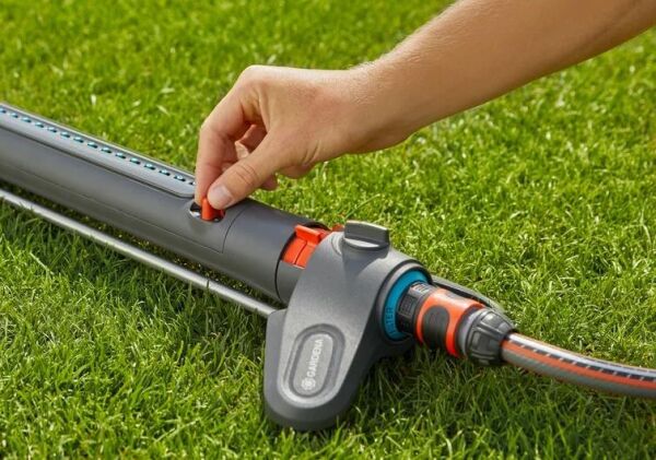 Gardena 18712-20 AquaZoom M Salınımlı Fıskiye