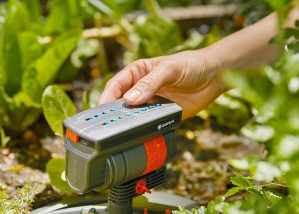 Gardena 18708-20 AquaZoom Compact Salınımlı Fıskiye