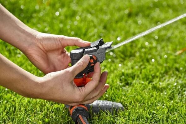 Gardena 8141-20 Tam veya Kısmi Dairesel Atmalı Yağmurlama Sistemi