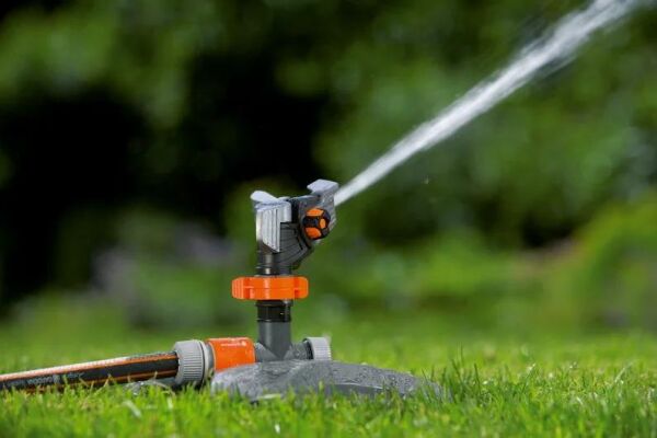 Gardena 8135-20 Tam veya Kısmi Dairesel Darbeli Yağmurlama Sistemi