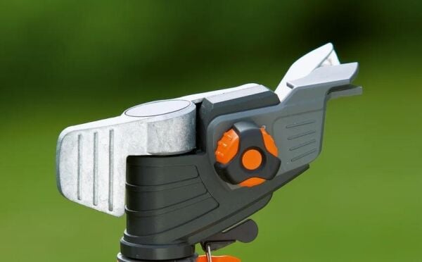 Gardena 8136-20 Tam veya Kısmi Dairesel Darbeli Yağmurlama Sistemi