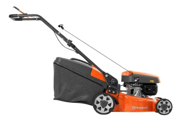 Husqvarna LC 140P Benzinli Çim Biçme Makinesi