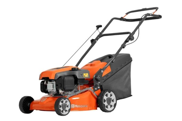 Husqvarna LC 140P Benzinli Çim Biçme Makinesi