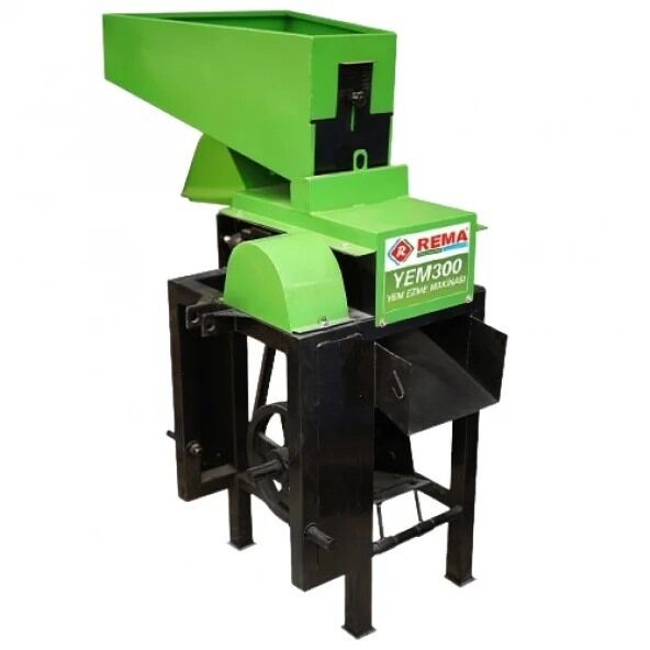 Rema YEM300 Traktör Arkası Yem Ezme Makinesi
