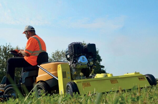 Agrinova JU 949 Benzinli Çekilir Çim Havalandırma Makinesi
