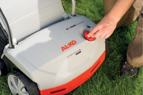 Al-Ko Comfort 38 E Combi Çim Havalandırma Makinesi