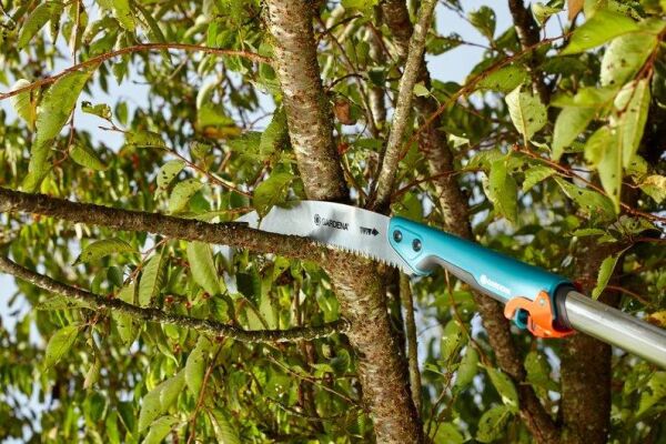Gardena 8739 Kıvrımlı Bahçıvan Budama Testeresi + 3721 Combisystem 210-390cm Teleskopik Sap