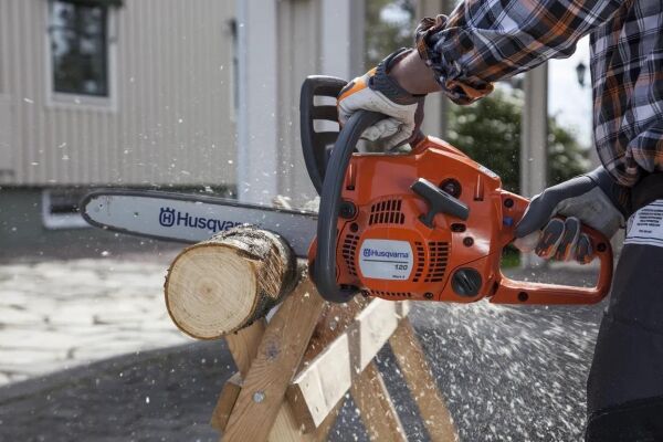 Husqvarna 120 Mark II 1.9 Hp Benzinli Ağaç Kesme Makinesi